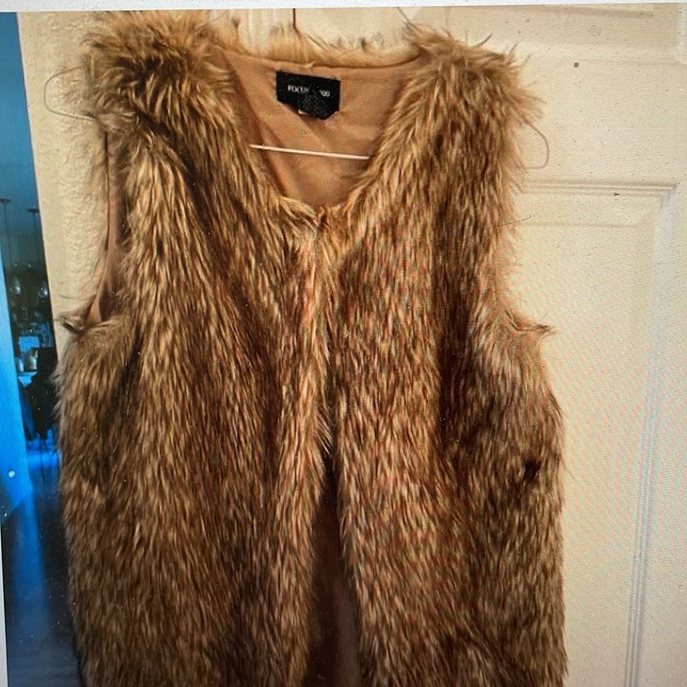 Focus 2000 Women's Brown Faux Fur Vest S